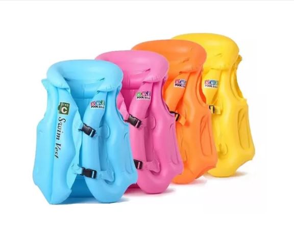 Chaleco flotador en colores azul, rosado y amarillo